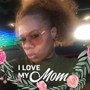 Meet your Posher, Latonya